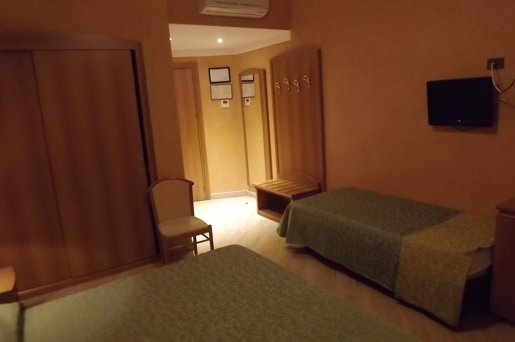 Park Hotel Zanzanù Tignale Camera foto
