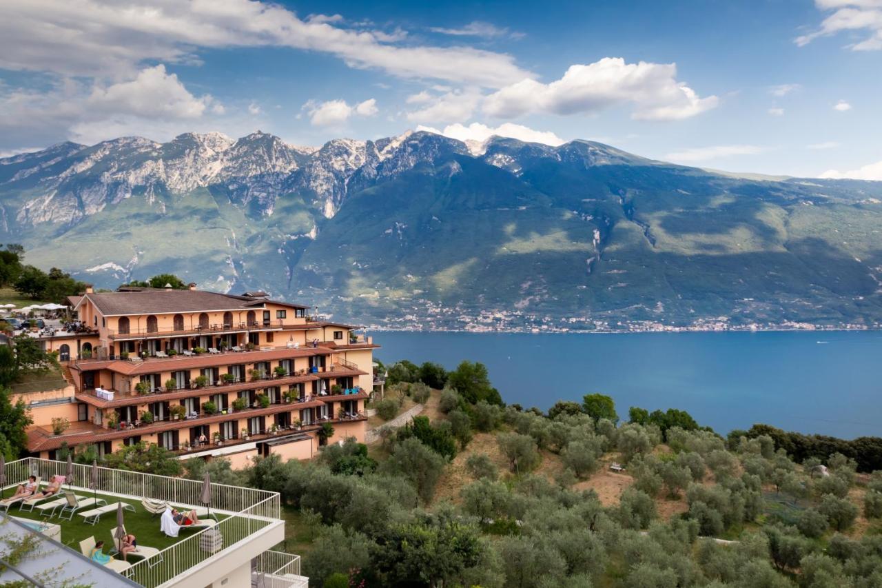 Park Hotel Zanzanù Tignale Esterno foto