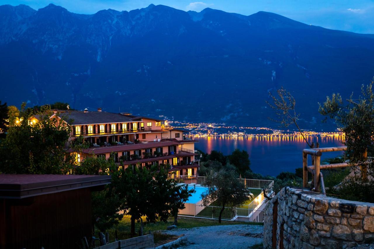 Park Hotel Zanzanù Tignale Esterno foto
